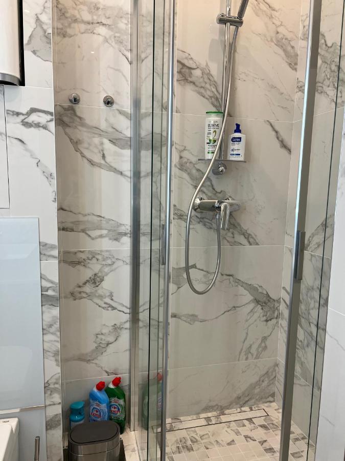 Newly Renovated Luxury Suite In The Center Of Канны Экстерьер фото